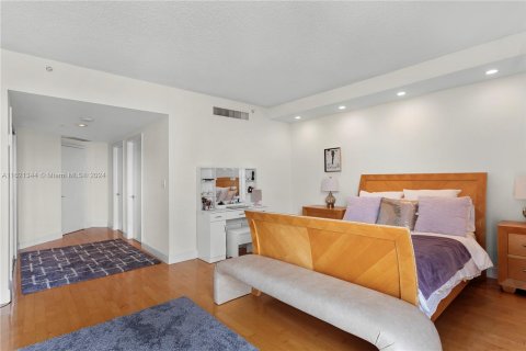 Condo in Aventura, Florida, 4 bedrooms  № 1268780 - photo 18