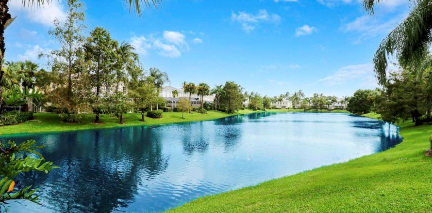 Adosado en Palm Beach Gardens, Florida 3 dormitorios, 145.86 m2 № 932213