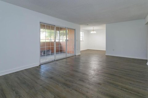 Copropriété à vendre à Orlando, Floride: 2 chambres, 108.23 m2 № 1202333 - photo 5