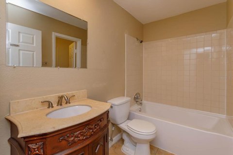 Condo in Orlando, Florida, 2 bedrooms  № 1202333 - photo 16