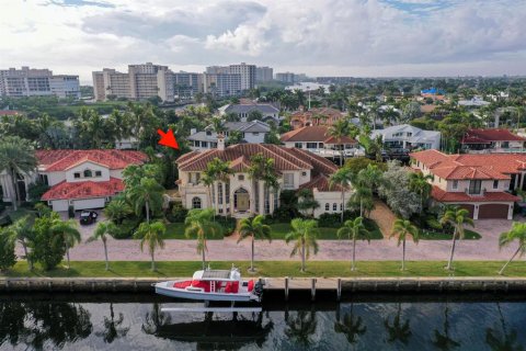 Casa en venta en Boca Raton, Florida, 4 dormitorios, 444.44 m2 № 54823 - foto 2