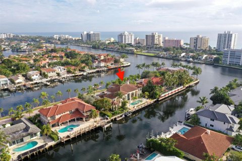 Casa en venta en Boca Raton, Florida, 4 dormitorios, 444.44 m2 № 54823 - foto 1