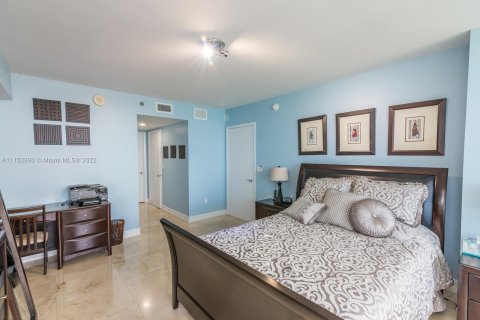 Copropriété à louer à Hallandale Beach, Floride: 2 chambres, 124.21 m2 № 7384 - photo 12