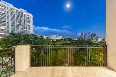 Condo in Aventura, Florida, 3 bedrooms  № 1145628 - photo 24