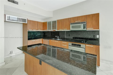 Condominio en venta en Aventura, Florida, 2 dormitorios, 175.12 m2 № 1406382 - foto 6