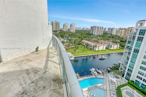 Copropriété à vendre à Aventura, Floride: 2 chambres, 175.12 m2 № 1406382 - photo 13