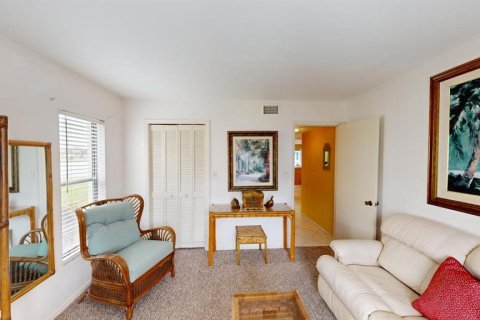 Condo in Fort Myers, Florida, 2 bedrooms  № 1085846 - photo 29