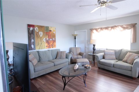 Condo in Hollywood, Florida, 2 bedrooms  № 1093783 - photo 19