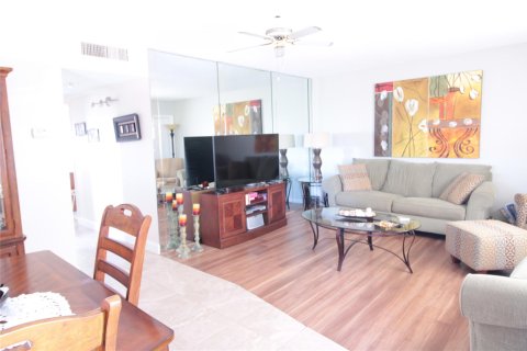 Condominio en venta en Hollywood, Florida, 2 dormitorios, 89.93 m2 № 1093783 - foto 18