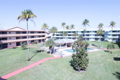 Copropriété à vendre à Hollywood, Floride: 2 chambres, 89.93 m2 № 1093783 - photo 21