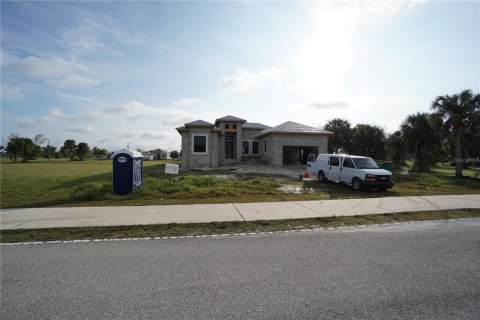 Купить земельный участок в Пунта-Горда, Флорида № 926088 - фото 17