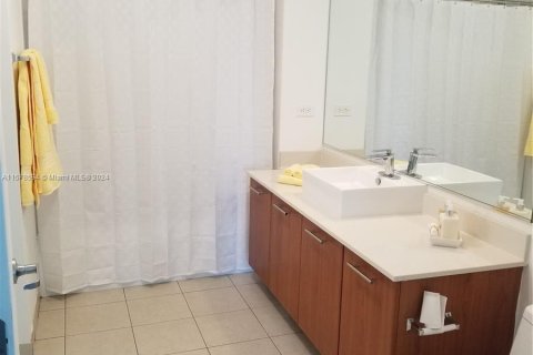 Copropriété à vendre à Miami, Floride: 2 chambres, 117.34 m2 № 1150985 - photo 17