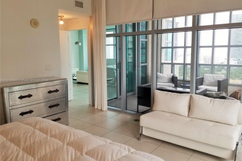 Copropriété à vendre à Miami, Floride: 2 chambres, 117.34 m2 № 1150985 - photo 7