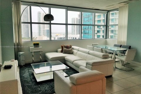 Condominio en venta en Miami, Florida, 2 dormitorios, 117.34 m2 № 1150985 - foto 3