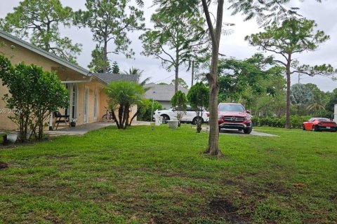 House in West Palm Beach, Florida 3 bedrooms, 130.99 sq.m. № 1269782 - photo 10