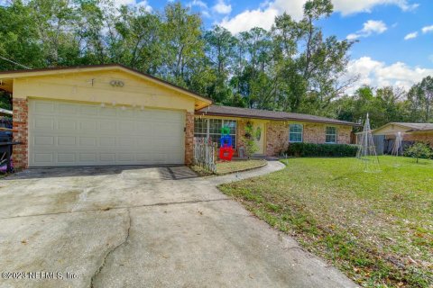 House in Jacksonville, Florida 3 bedrooms, 171.31 sq.m. № 879945 - photo 1