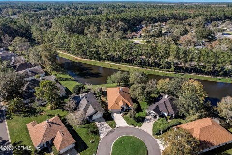 House in St. Johns, Florida 4 bedrooms, 169.64 sq.m. № 879982 - photo 2