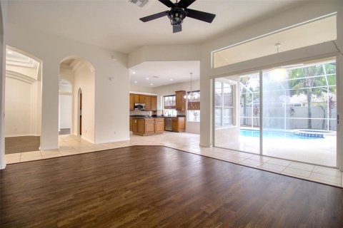 Villa ou maison à vendre à Tampa, Floride: 4 chambres, 242.75 m2 № 1314455 - photo 7