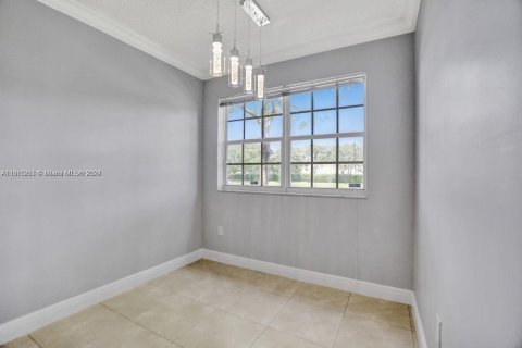 Condominio en venta en Pembroke Pines, Florida, 2 dormitorios, 104.98 m2 № 1236967 - foto 19
