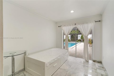 Villa ou maison à vendre à Coral Gables, Floride: 6 chambres, 299.52 m2 № 920673 - photo 19