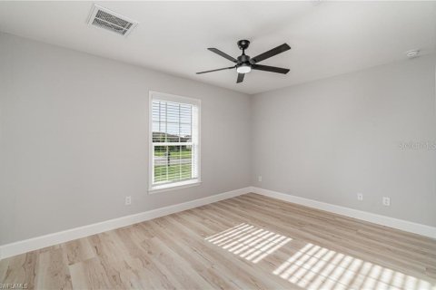 Villa ou maison à vendre à Cape Coral, Floride: 4 chambres, 168.06 m2 № 1366855 - photo 5