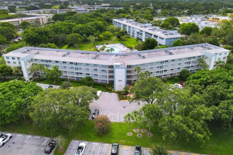 Copropriété à vendre à Coconut Creek, Floride: 2 chambres, 107.4 m2 № 1385763 - photo 28