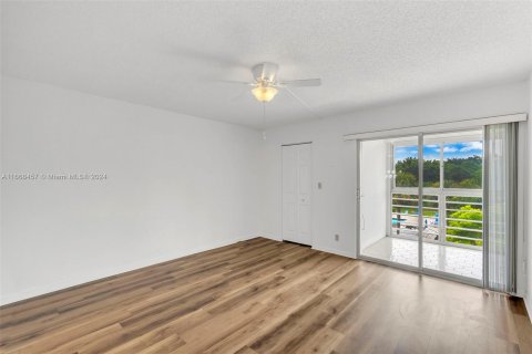 Copropriété à vendre à Coconut Creek, Floride: 2 chambres, 107.4 m2 № 1385763 - photo 12