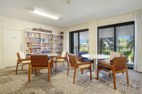 Copropriété à vendre à North Palm Beach, Floride: 1 chambre, 94.02 m2 № 1098946 - photo 12