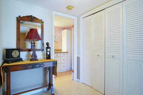 Condo in North Palm Beach, Florida, 1 bedroom  № 1098946 - photo 20