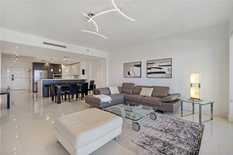 Copropriété à louer à Fisher Island, Floride: 3 chambres, 170.75 m2 № 11953 - photo 3