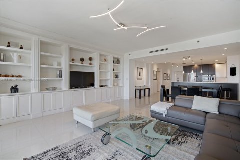 Copropriété à louer à Fisher Island, Floride: 3 chambres, 170.75 m2 № 11953 - photo 4