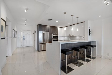 Copropriété à louer à Fisher Island, Floride: 3 chambres, 170.75 m2 № 11953 - photo 8