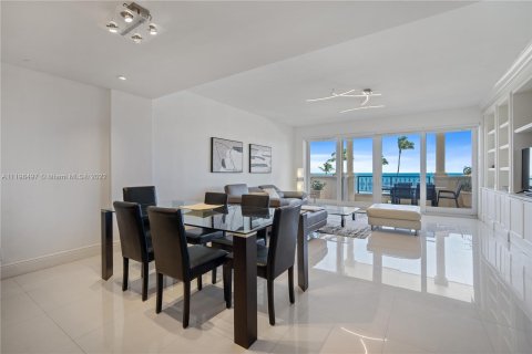 Copropriété à louer à Fisher Island, Floride: 3 chambres, 170.75 m2 № 11953 - photo 7