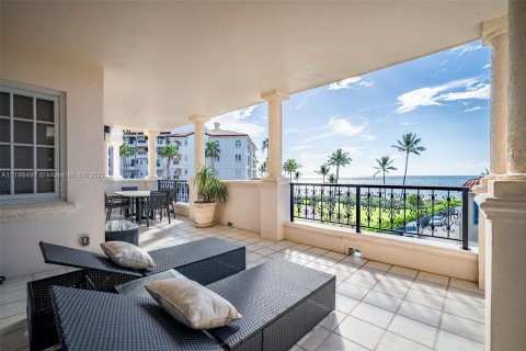 Copropriété à louer à Fisher Island, Floride: 3 chambres, 170.75 m2 № 11953 - photo 19