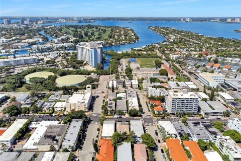Купить коммерческую недвижимость в Майами-Бич, Флорида № 1100615 - фото 26