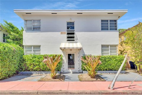 Купить коммерческую недвижимость в Майами-Бич, Флорида № 1100615 - фото 1