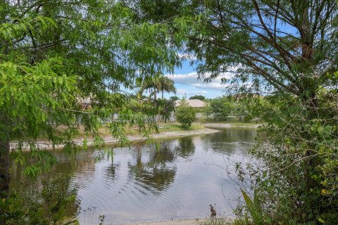 Villa ou maison à vendre à Palm City, Floride: 5 chambres, 331.29 m2 № 1179567 - photo 18