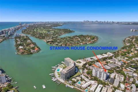 Condo in Miami Beach, Florida, 1 bedroom  № 1179608 - photo 16