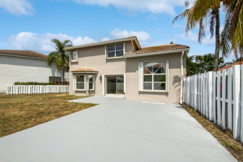 House in Sunrise, Florida 4 bedrooms, 171.59 sq.m. № 1179637 - photo 16