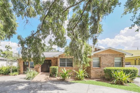 Immobilier commercial à vendre à Orlando, Floride: 330.27 m2 № 1393731 - photo 2