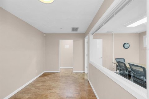 Immobilier commercial à vendre à Orlando, Floride: 330.27 m2 № 1393731 - photo 8