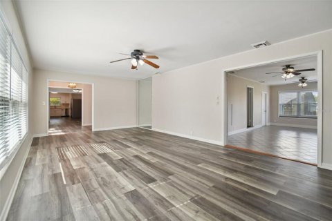 Villa ou maison à vendre à Tampa, Floride: 7 chambres, 399.02 m2 № 1393729 - photo 25