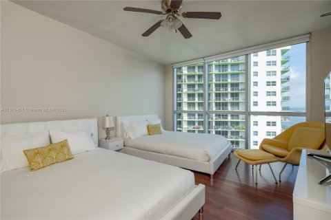 Condo in Miami, Florida, 2 bedrooms  № 461874 - photo 11