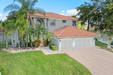 Villa ou maison à vendre à Coral Springs, Floride: 5 chambres, 304.63 m2 № 1183363 - photo 1