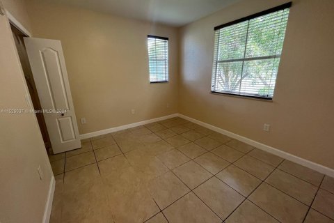 Condominio en venta en Homestead, Florida, 3 dormitorios, 99.96 m2 № 991652 - foto 13