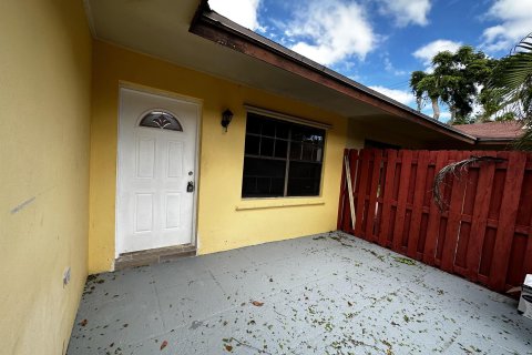 Touwnhouse à vendre à West Palm Beach, Floride: 2 chambres, 106.09 m2 № 959491 - photo 5
