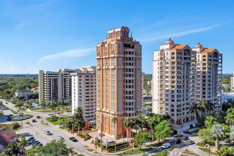 Condominio en venta en Coral Gables, Florida, 3 dormitorios, 366.87 m2 № 1095149 - foto 1