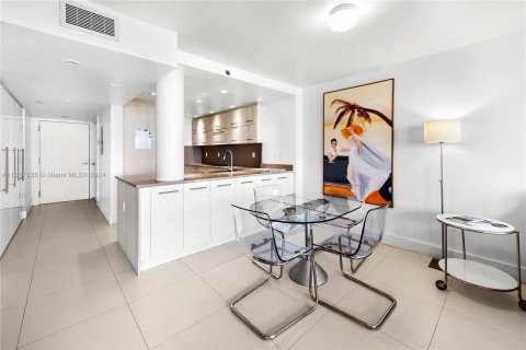 Copropriété à vendre à Miami Beach, Floride: 2 chambres, 96.06 m2 № 1095193 - photo 14