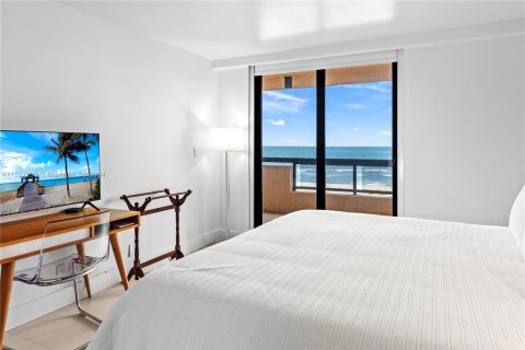 Copropriété à vendre à Miami Beach, Floride: 2 chambres, 96.06 m2 № 1095193 - photo 24