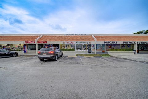 Immobilier commercial à vendre à Homestead, Floride № 839205 - photo 30